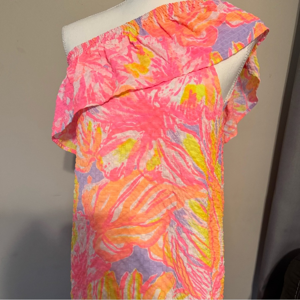 Lilly Pulitzer XS EUC one shoulder off dress.